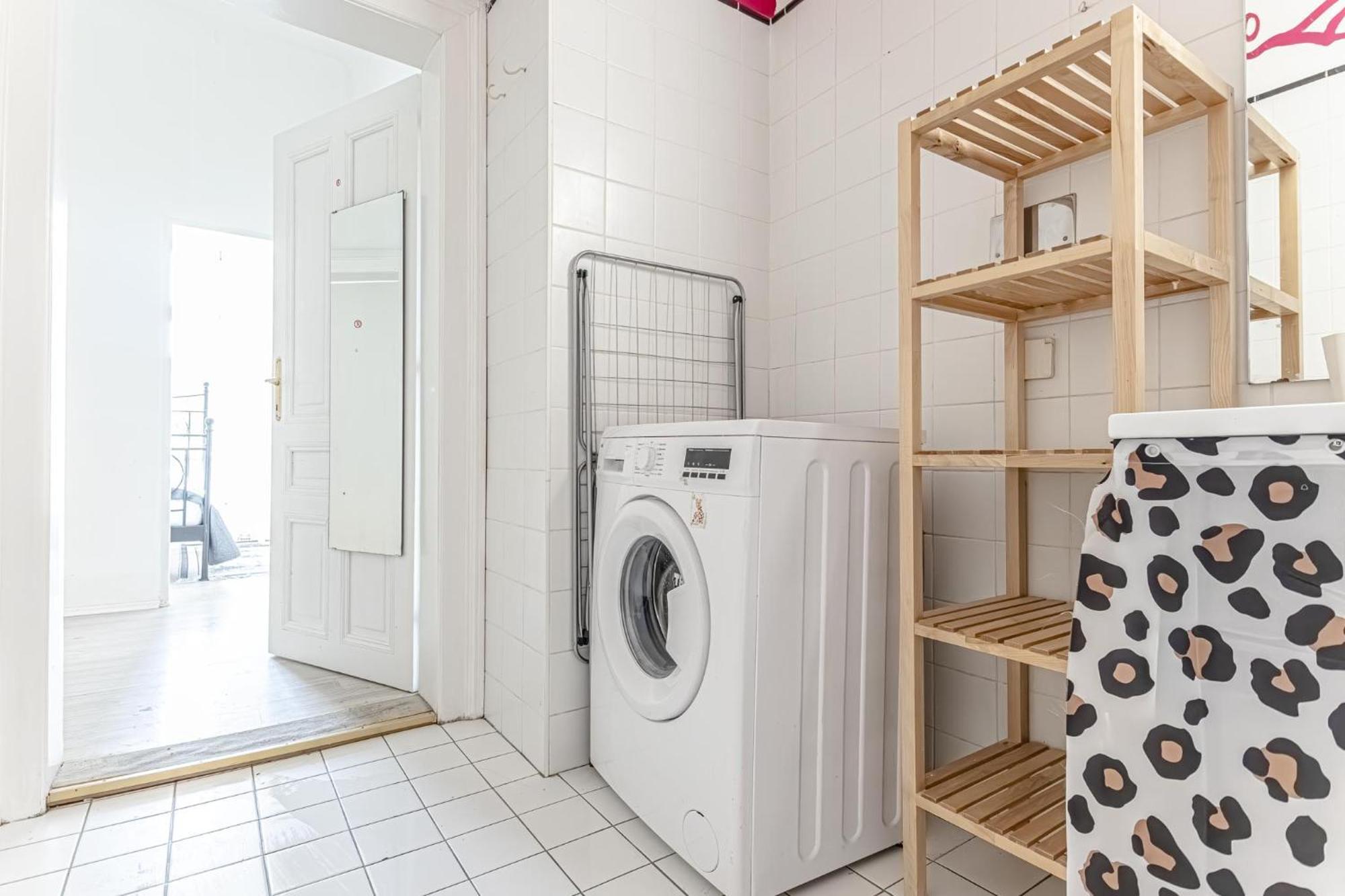 Comfy 3Br Shared Apartment - U6 Subway, Danube & Millenium City Wien Exterior foto